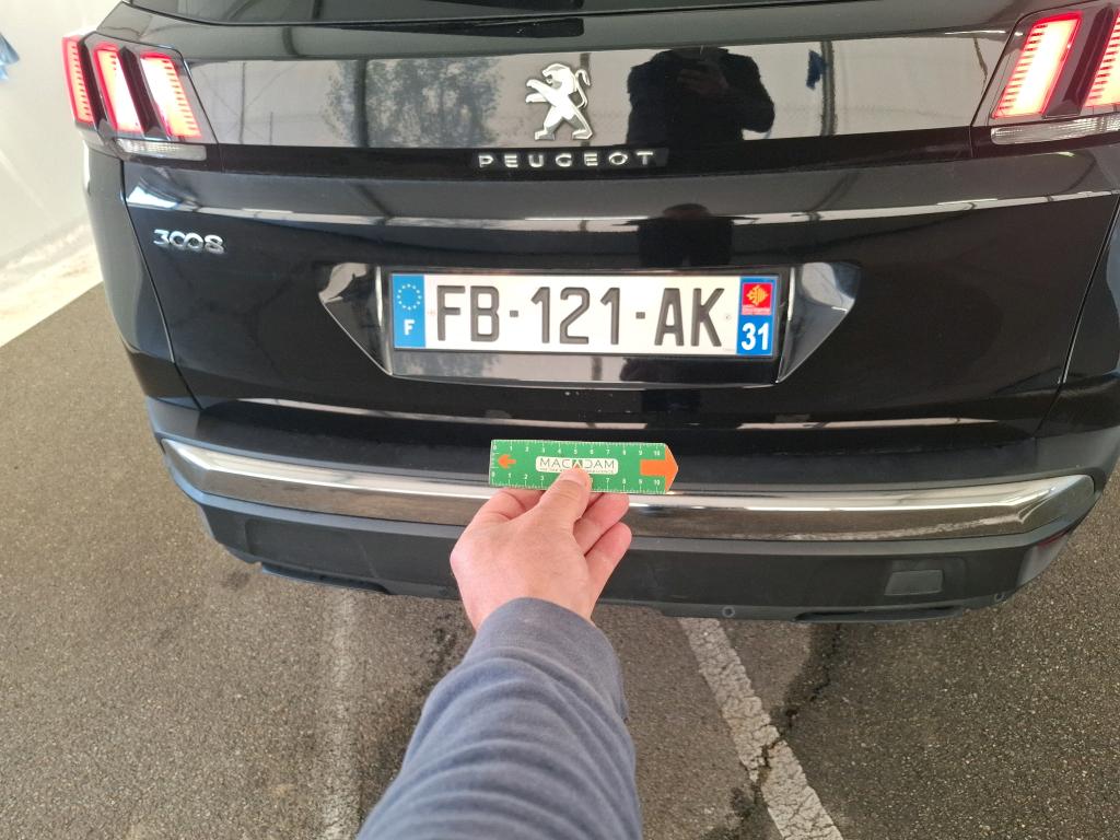 PEUGEOT 3008 BUSINESS Puretech 130ch S&S EAT8 Active 2018