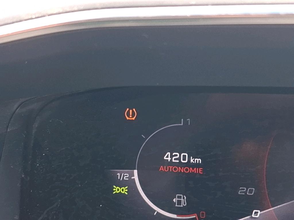 PEUGEOT 2008 BlueHDi 130 S&S EAT8 Allure Pack 2022