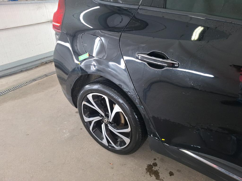 RENAULT GRAND SCENIC TCe 140 FAP EDC - 21 SL Black Edition 2022