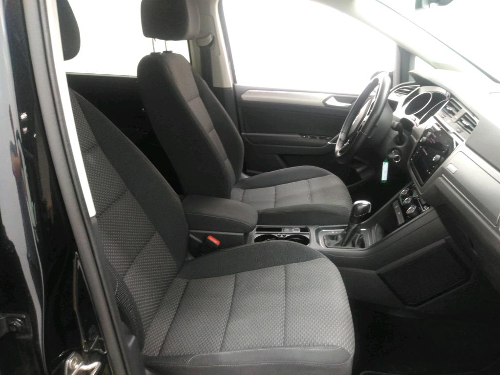 VOLKSWAGEN TOURAN BUSINESS 2.0 TDI 115 DSG7 7pl Lounge 2020