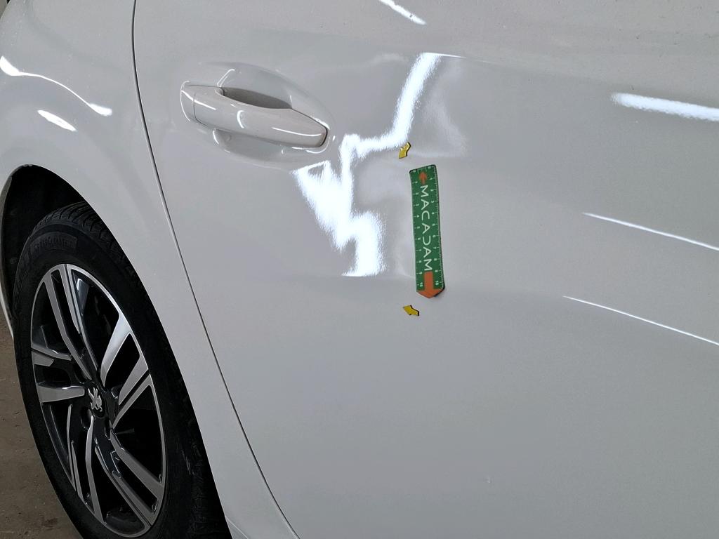 PEUGEOT 208 BUSINESS PureTech 100 S&S BVM6 Allure 2021