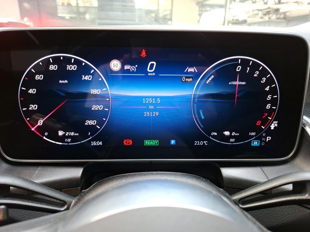 MERCEDES-BENZ GLC 300 e Hybrid EQ 4Matic Business Line + 2025