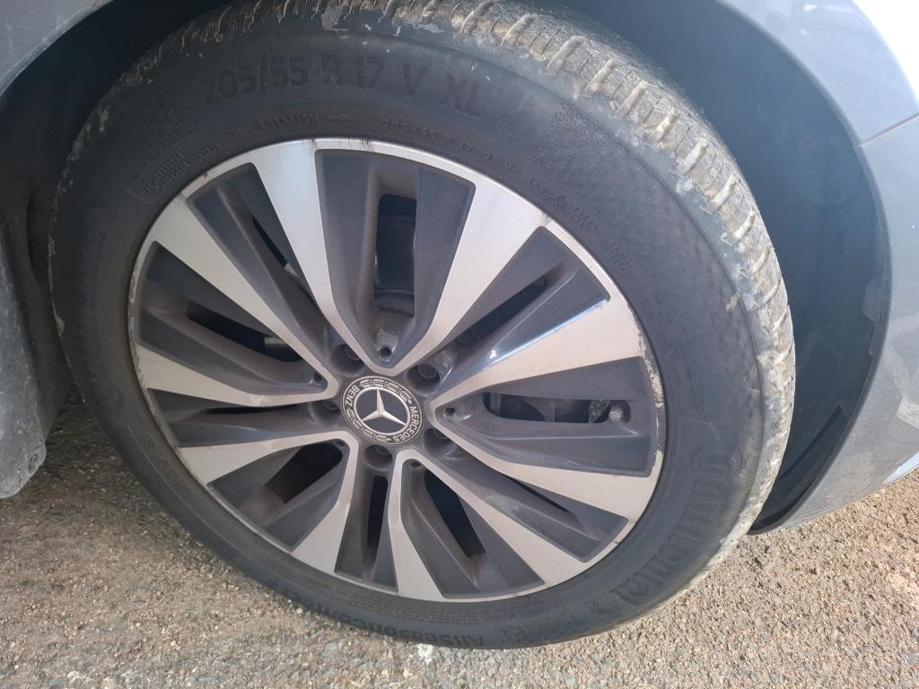 MERCEDES-BENZ MERCEDES CLASSE A 180 BM6 Style Line 2022