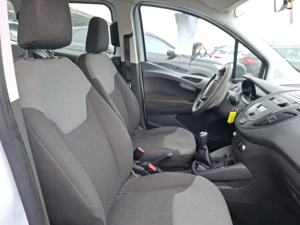 FORD TOURNEO COURIER 1.0 Ecoboost 100 Ambiente 2015