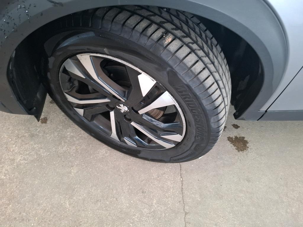 PEUGEOT 2008 BUSINESS PureTech 130 S&S EAT8 Allure 2021
