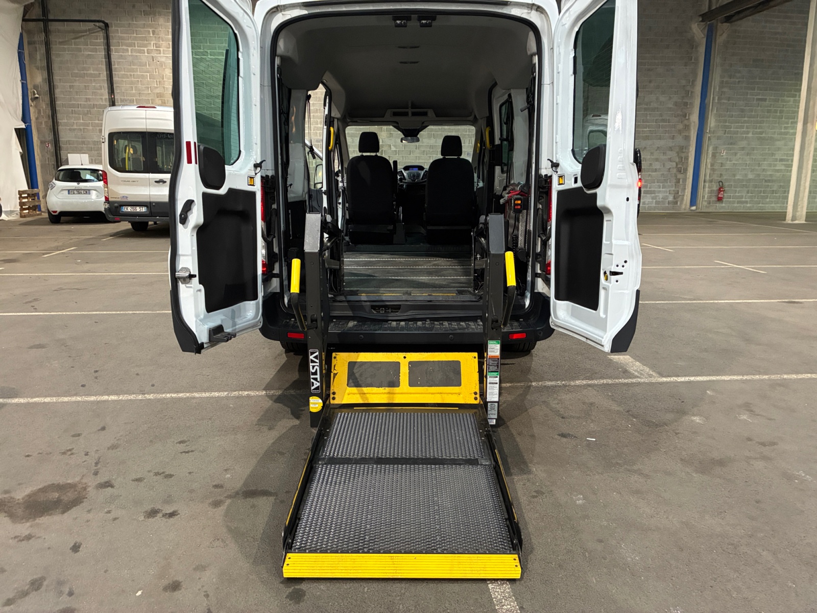 FORD TRANSIT KOMBI TPMR 310 L2H2 2.2 TDCi 125 2016