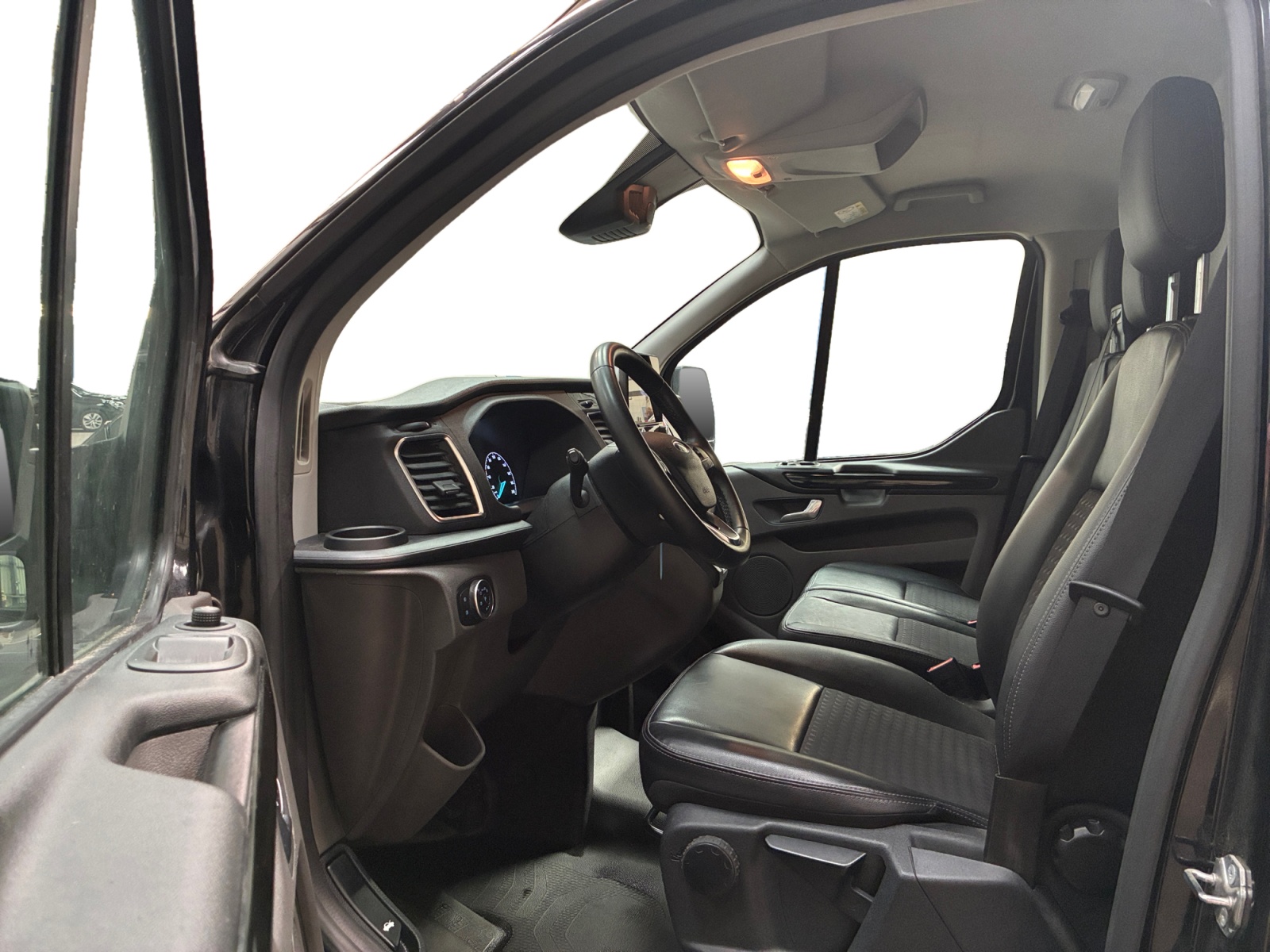 FORD TRANSIT CUSTOM FOURGON 290 L1H1 2.0 ECOBLUE 170 BVA SPORT 2023