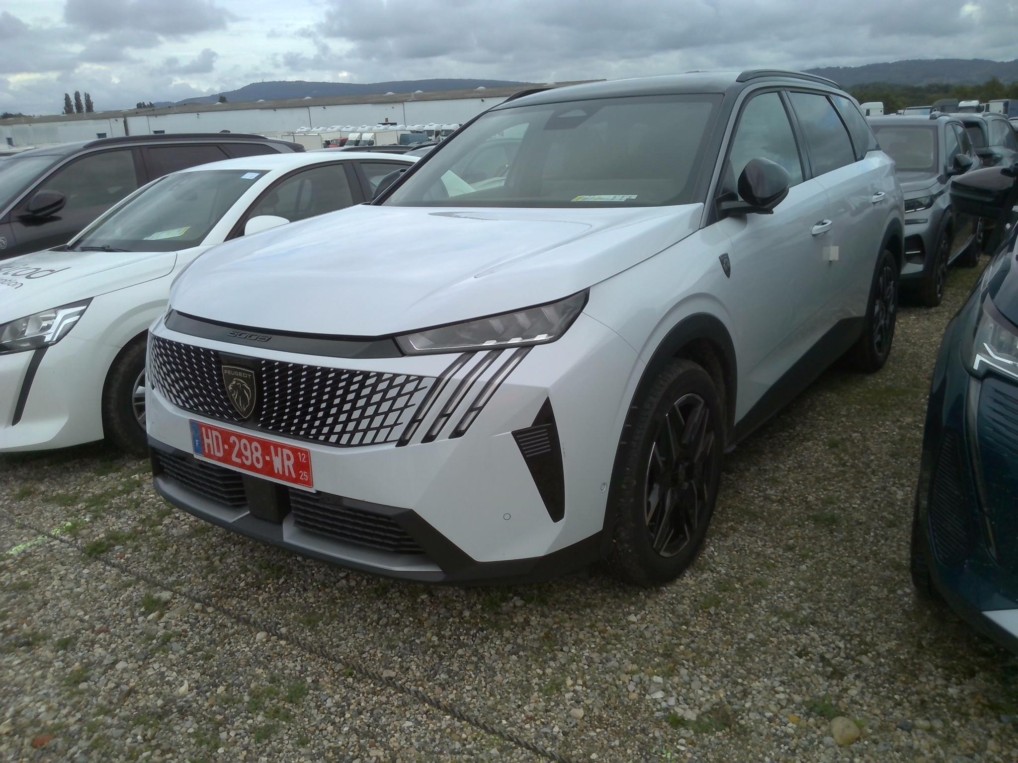 5008 HYBRID