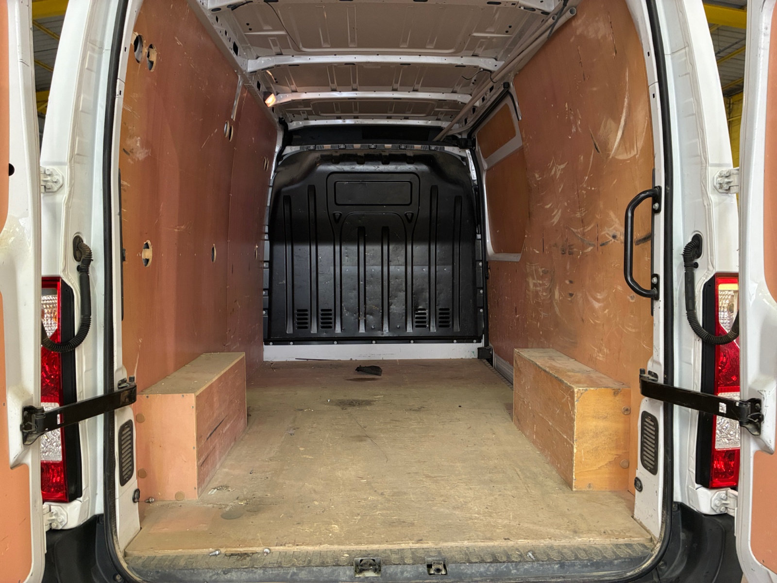 RENAULT MASTER FGN TRAC F3300 L2H2 DCI 135 GRAND CONFORT 2020