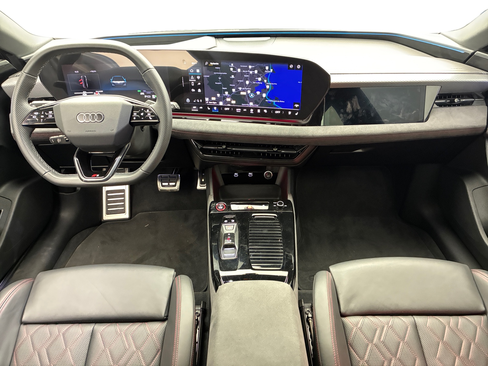 AUDI S6 AVANT E-TRON 2025