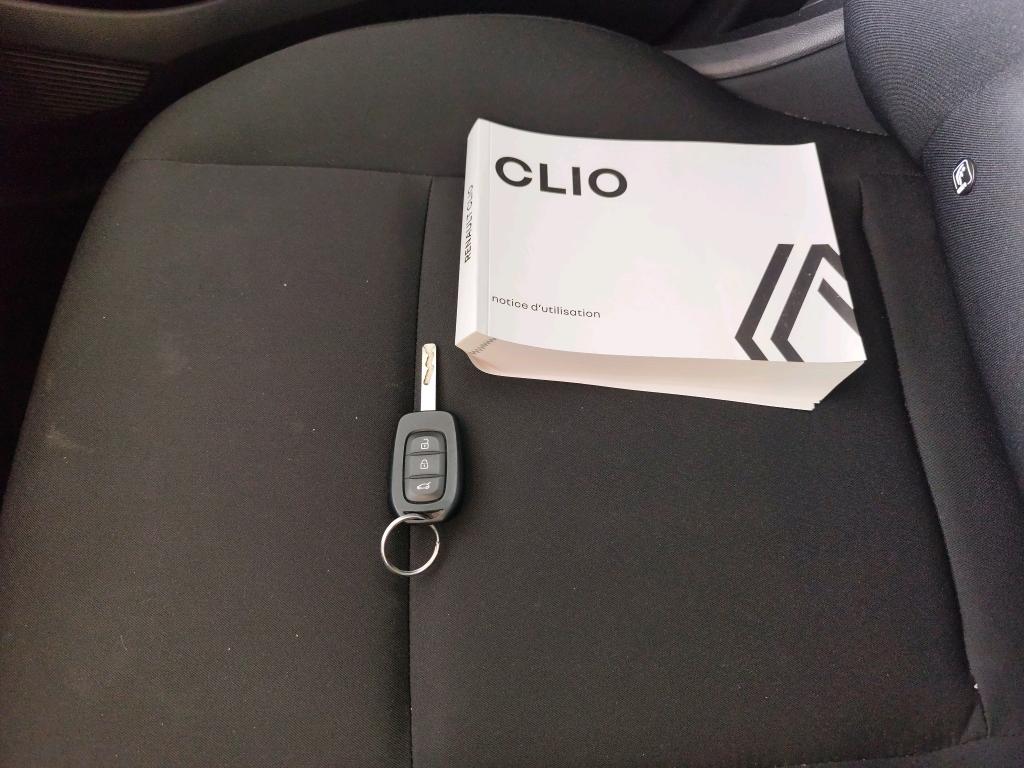 RENAULT CLIO SOCIETE BLUE DCI 100 - 21N AIR NAV 2022