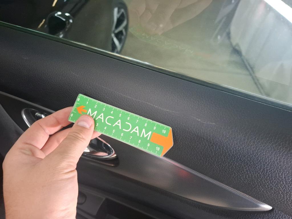 NISSAN  2019