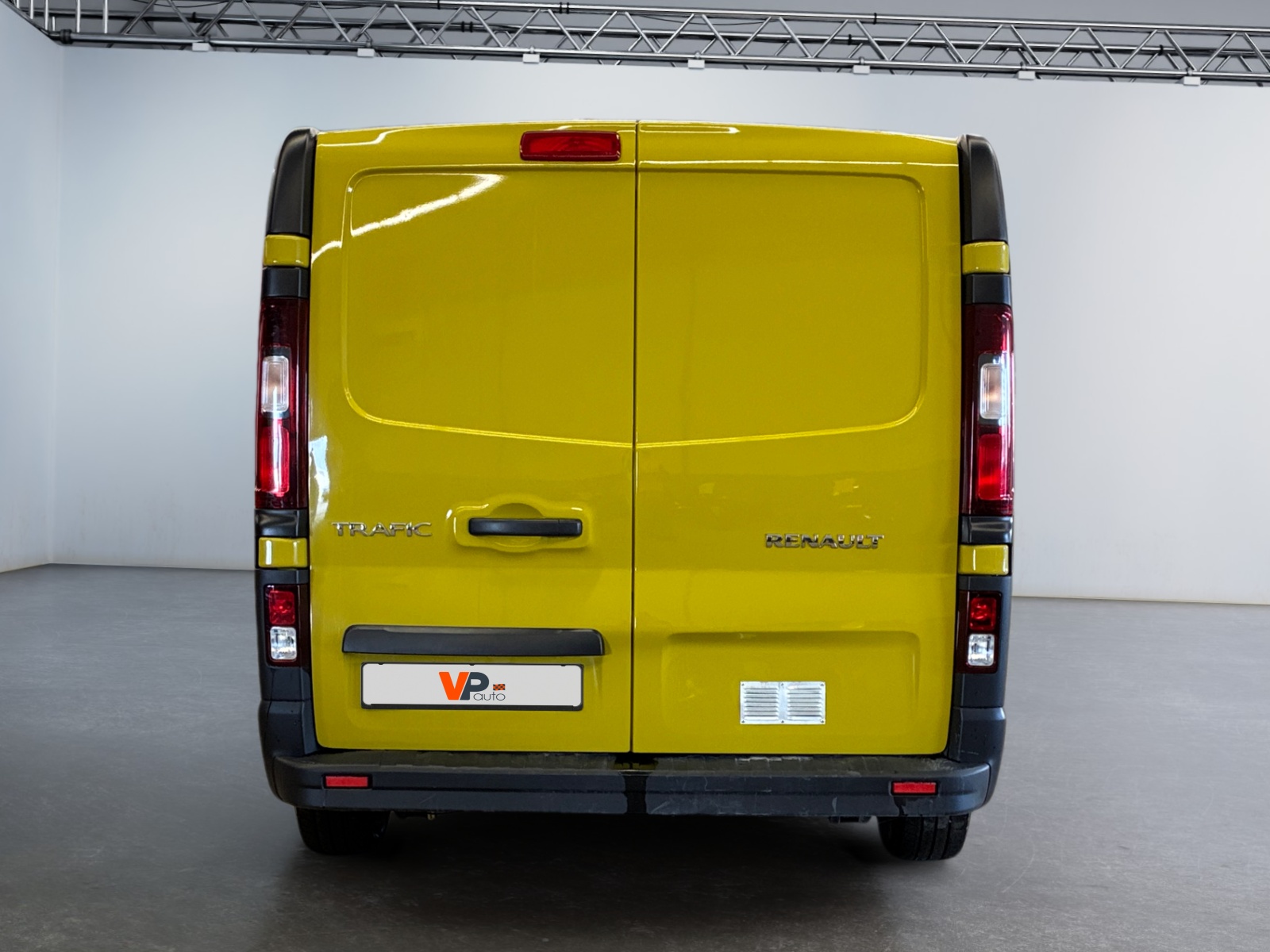 RENAULT TRAFIC FGN L2H1 1300 KG DCI 120 GRAND CONFORT 2021
