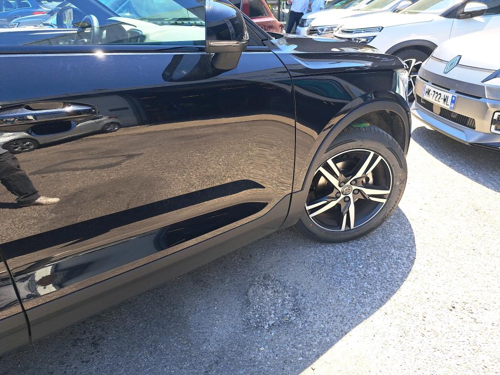 VOLVO XC40 T2 129 ch R-Design 2022