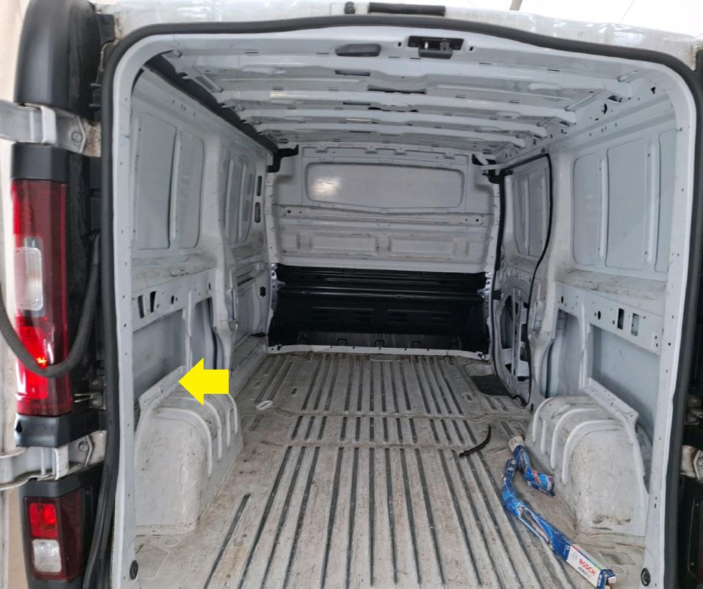 RENAULT TRAFIC FOURGON FGN L2H1 3000 KG BLUE DCI 130 CONFORT 2022