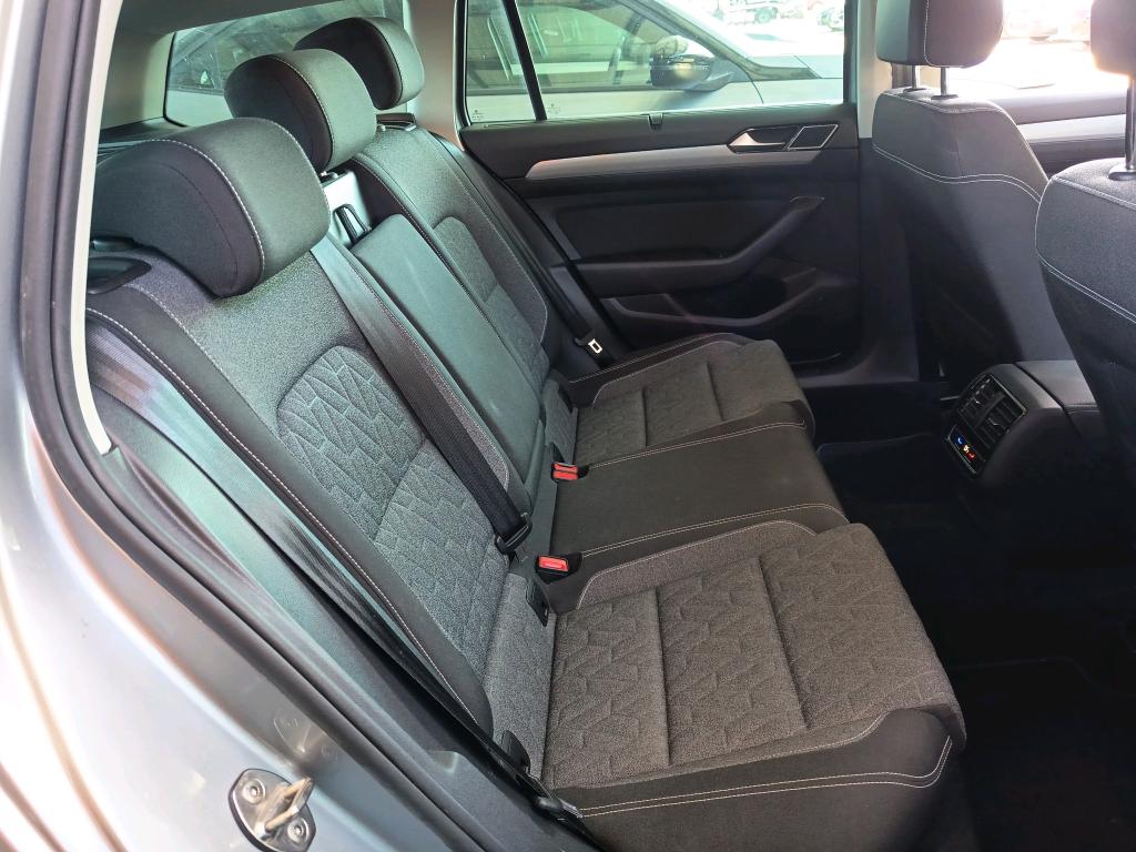 VOLKSWAGEN PASSAT SW 2.0 TDI EVO SCR 150 DSG7 Life Plus 2023