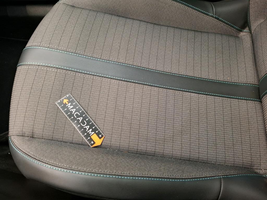 PEUGEOT 2008 BUSINESS BlueHDi 130 S&S EAT8 Allure 2021