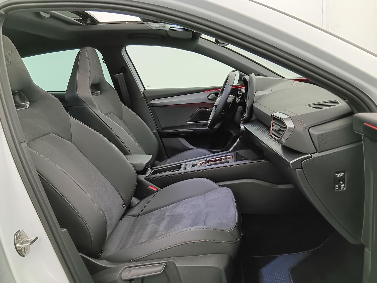 CUPRA Leon 1.5 eTSI Hybrid150 ch DSG7 V 2025