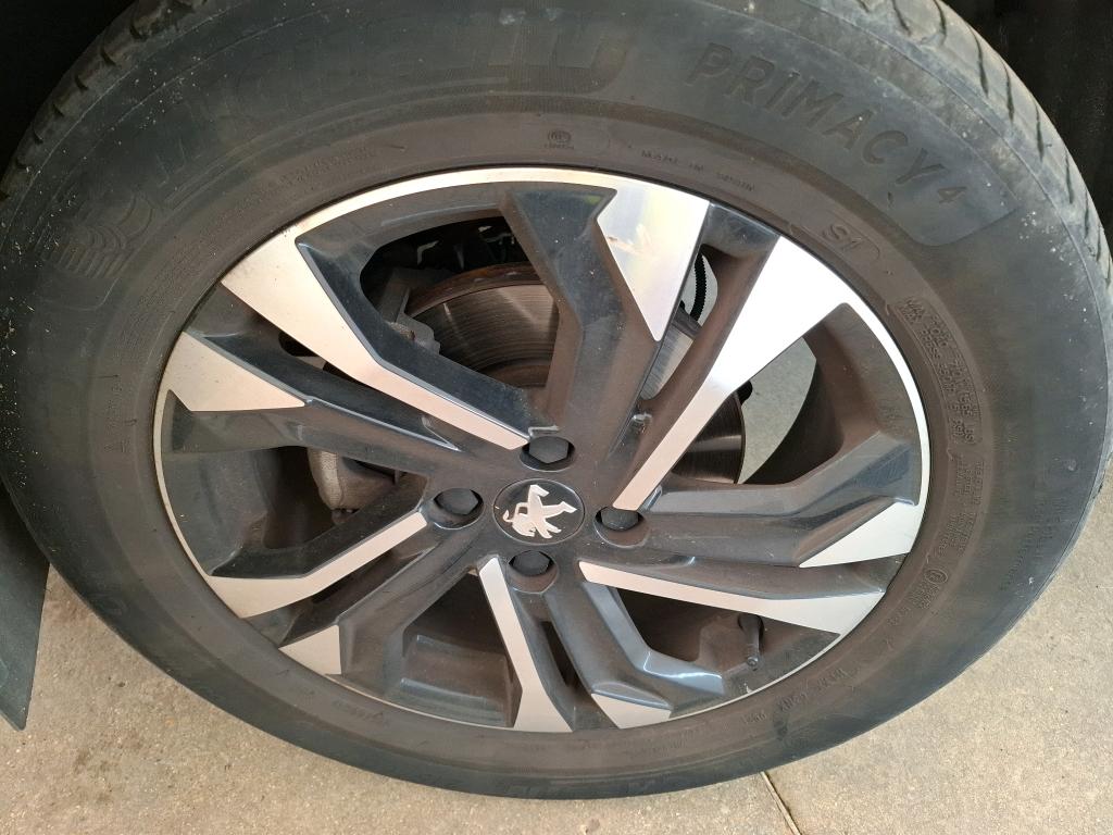 PEUGEOT 2008 BUSINESS PureTech 130 S&S EAT8 Allure 2021