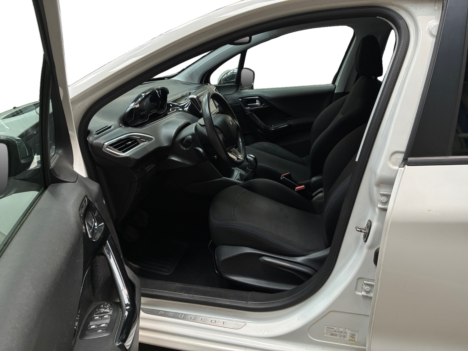 PEUGEOT 208 BlueHDi 100ch S&S BVM5 Signature 2019