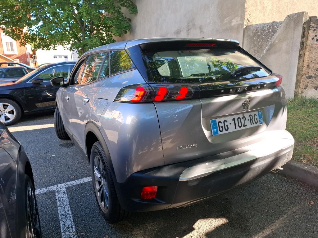 PEUGEOT 2008 BlueHDi 110 S&S BVM6 Active Pack 2022