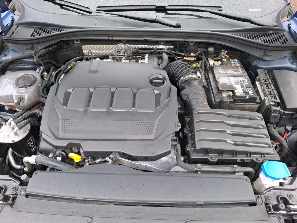 SKODA SUPERB COMBI 2.0 TDI 150 SCR DSG7 Business 2024