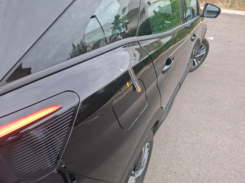 PEUGEOT 3008 Hybrid 225 e-EAT8 Active Pack 2023