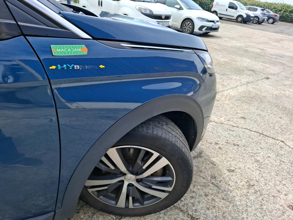 PEUGEOT 3008 Hybrid 225 e-EAT8 Allure 2022