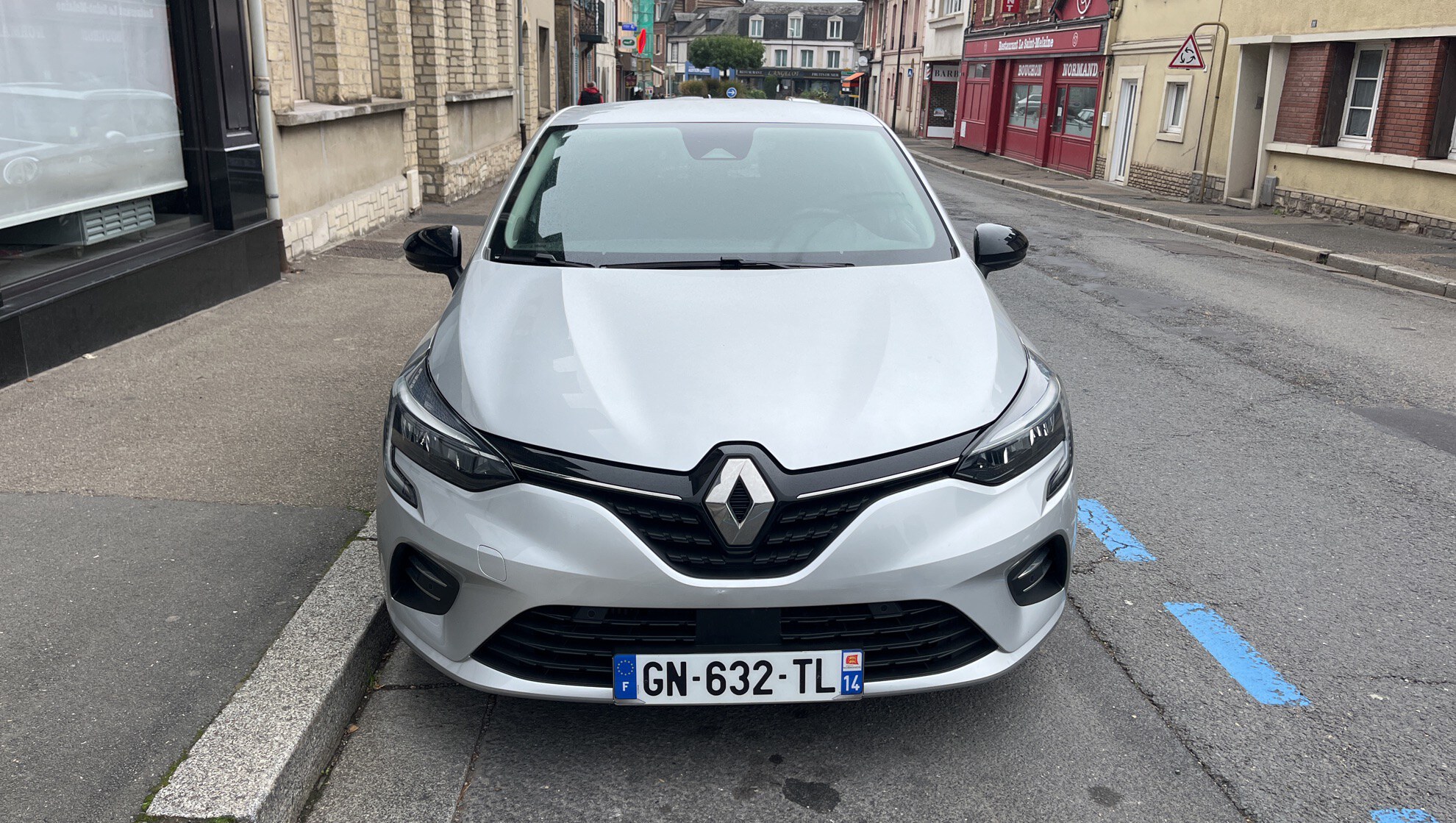 RENAULT CLIO V TCe 100 GPL Evolution 2023