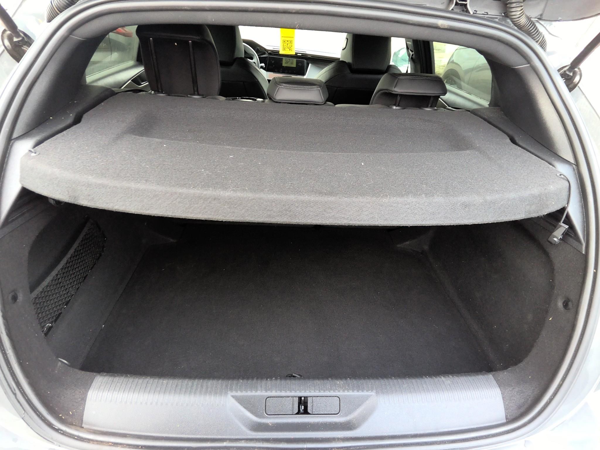 PEUGEOT 308 Hybrid 145 e-DCS6 GT 2025