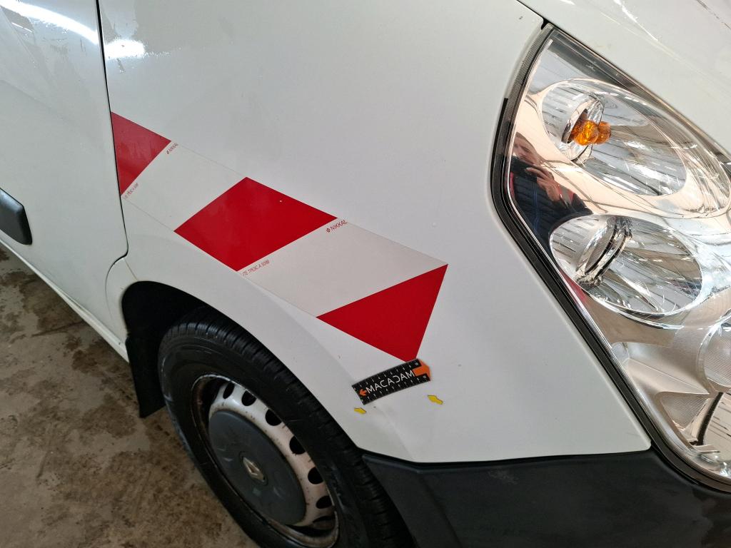 RENAULT MASTER FOURGON FGN L2H2 3.5t 2.3 dCi 130 E6 GRAND CONFORT 2017