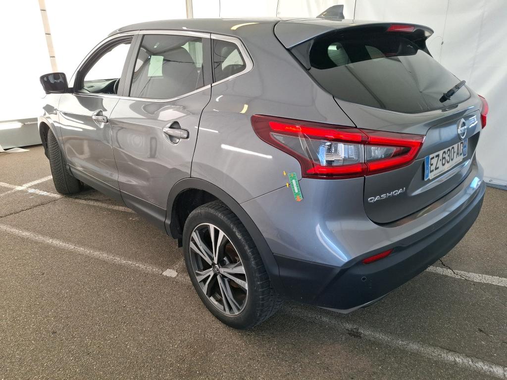 NISSAN  2018