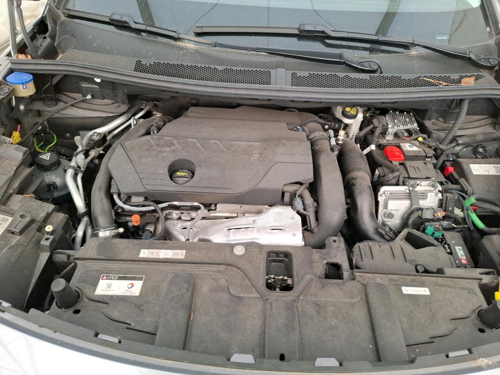 PEUGEOT 3008 Hybrid 225 e-EAT8 Allure Pack 2022