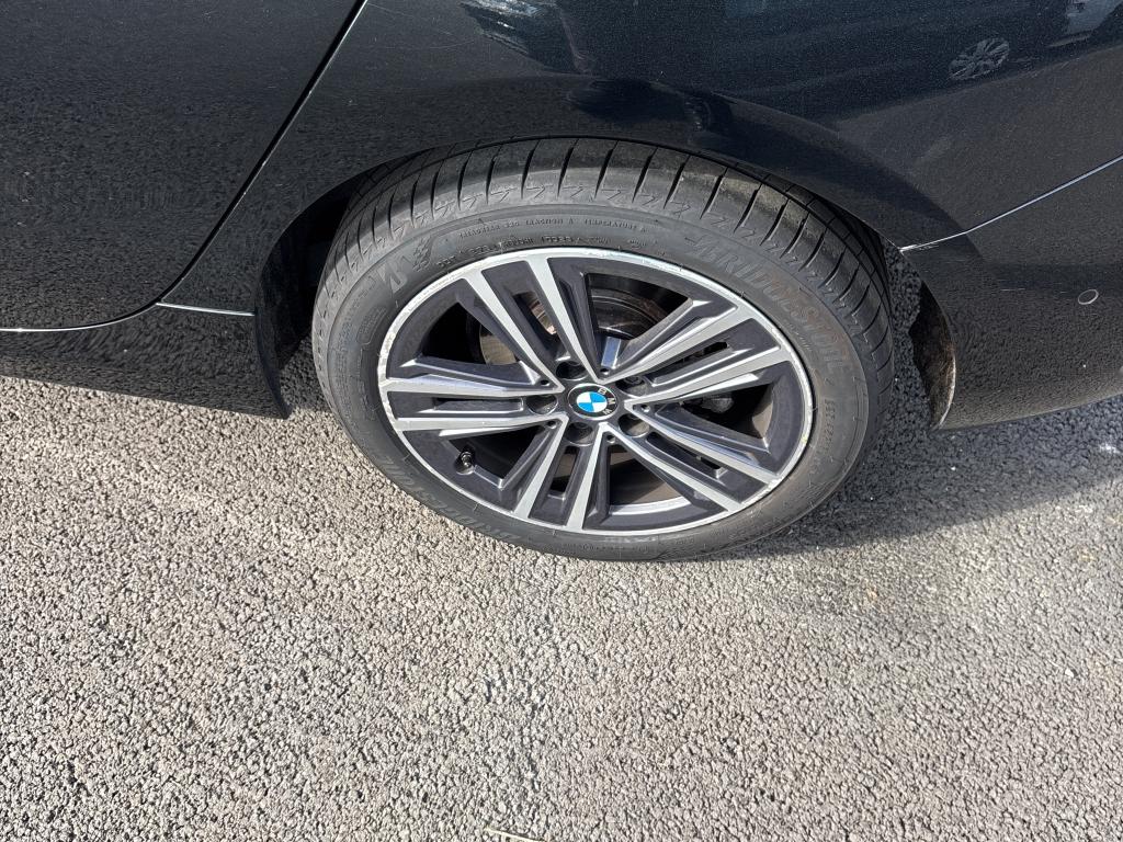 BMW SERIE 1 F40 116i 109 ch DKG7 Business Design 2022