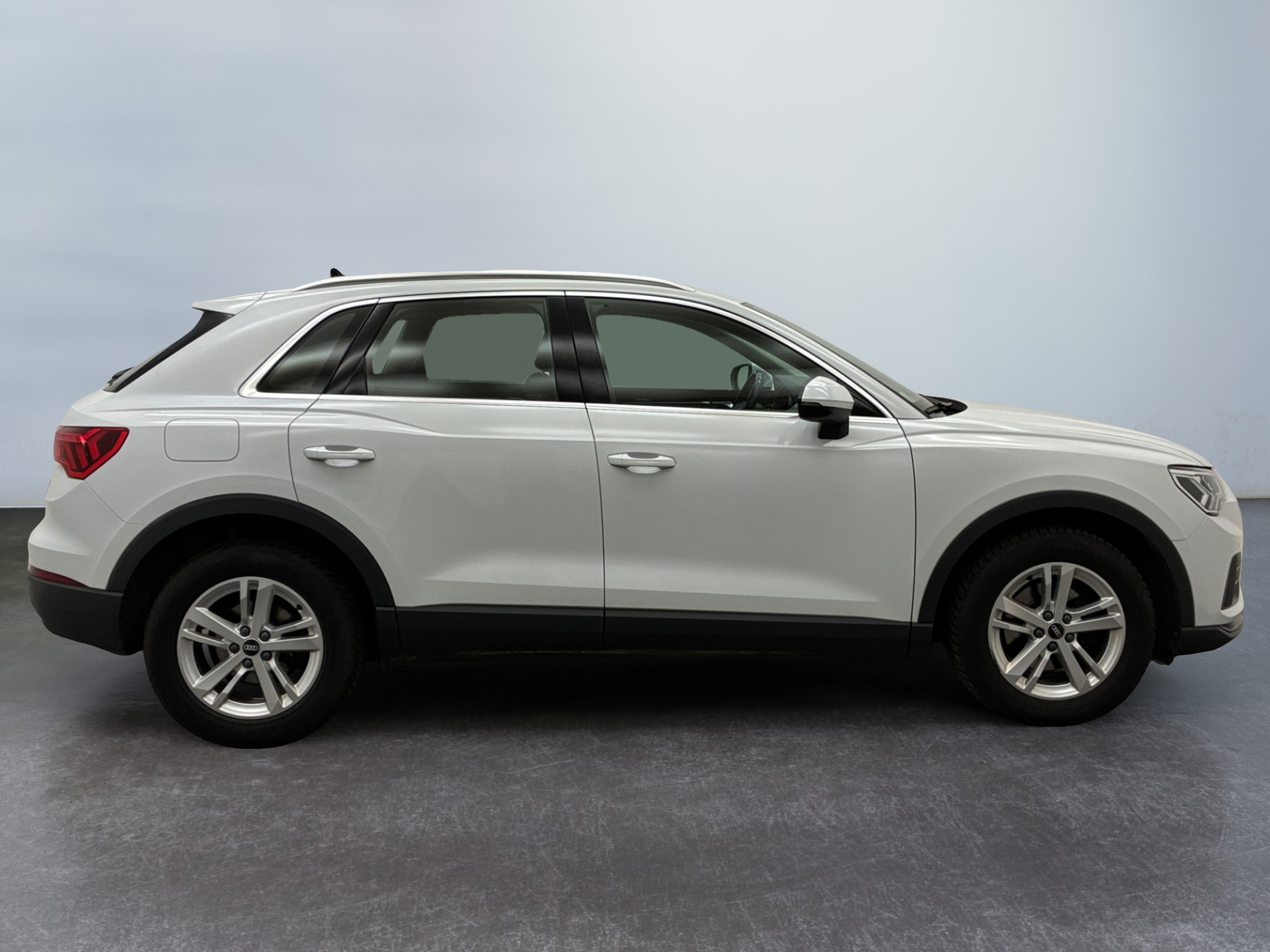 AUDI Q3 2021