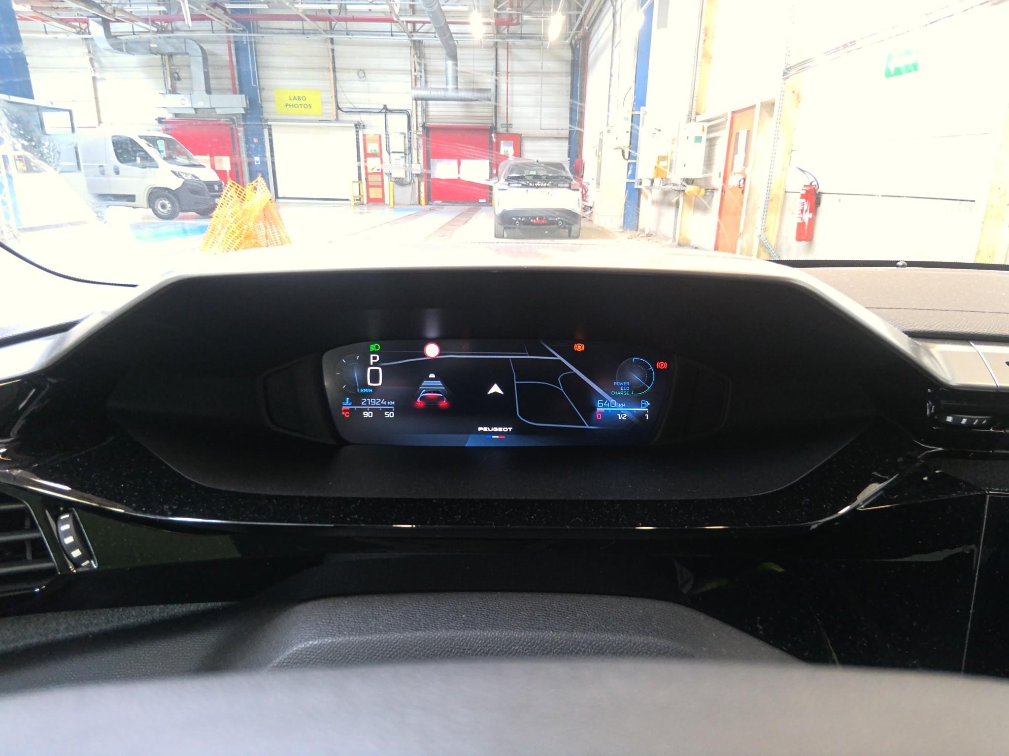 PEUGEOT 308 Hybrid 145 e-DCS6 Allure 2025