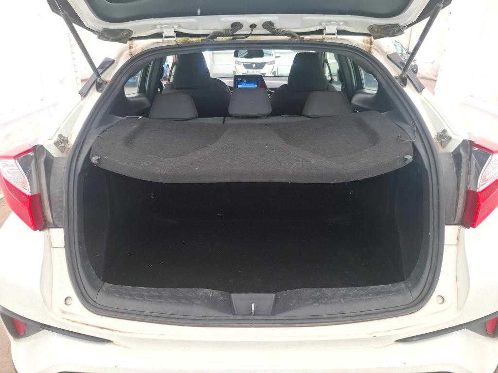 TOYOTA C-HR HYBRIDE 122h Dynamic 2019