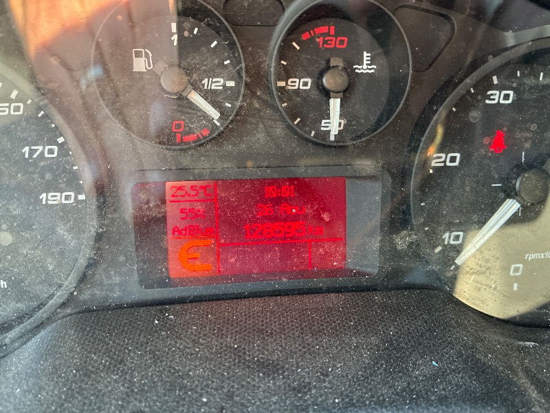 IVECO 35S14V16 2.3 140 ch Pack business ouverture portes 270 degrés 2023