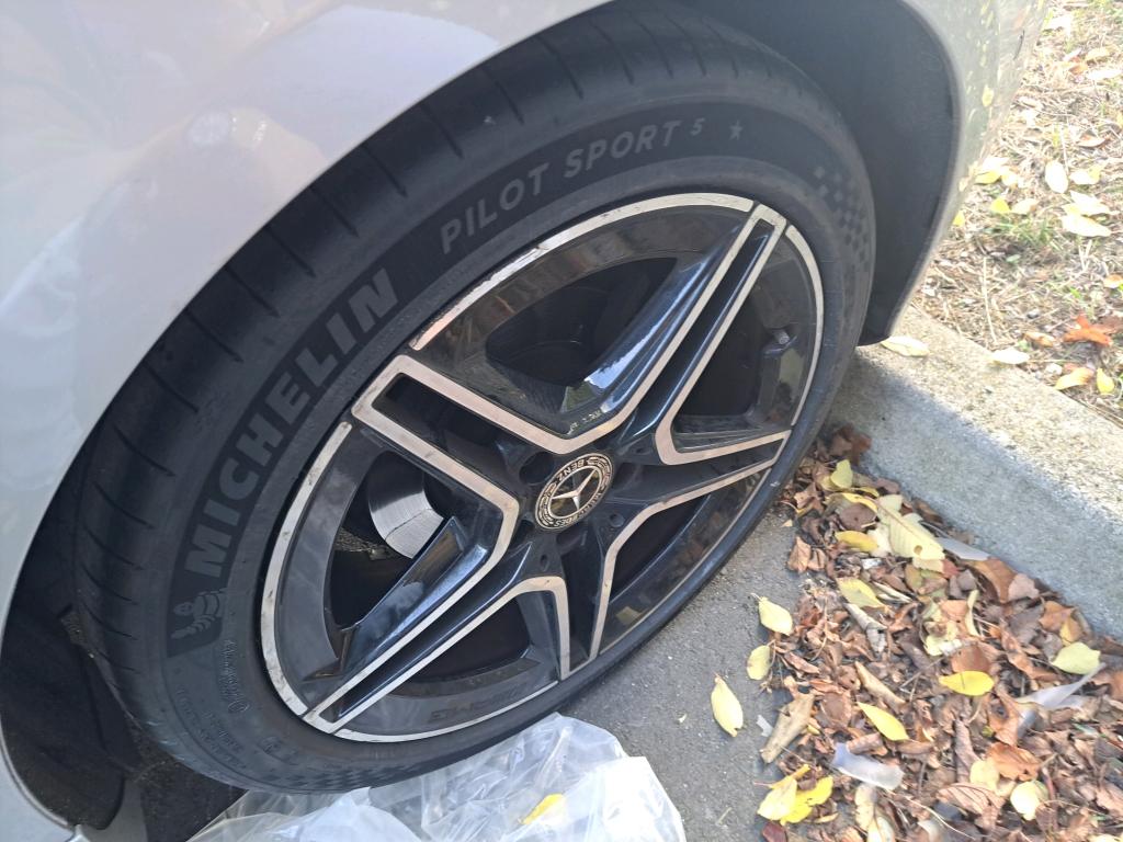 MERCEDES-BENZ CLASSE A 180 7G-DCT AMG Line 2022