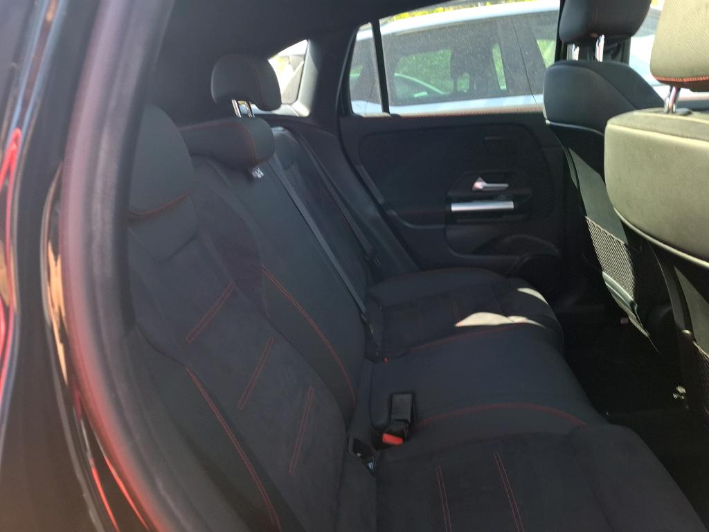 MERCEDES-BENZ GLA 250 e Hybrid EQ 8G-DCT AMG Line 2025