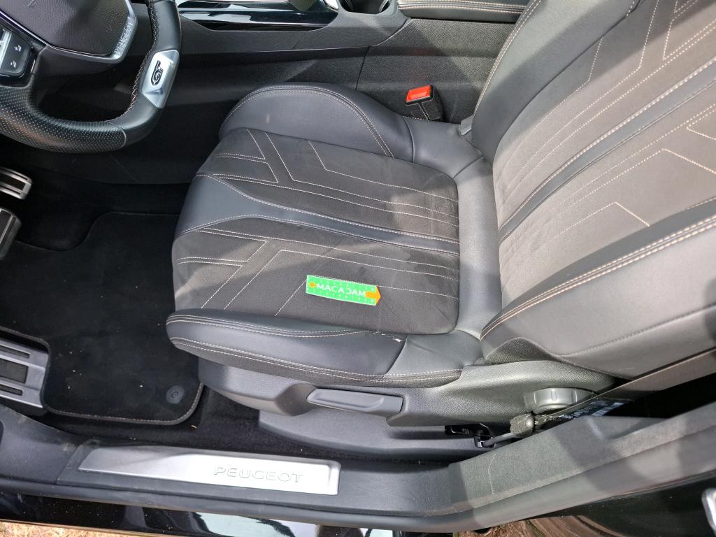 PEUGEOT 3008 Hybrid 225 e-EAT8 GT Pack 2022