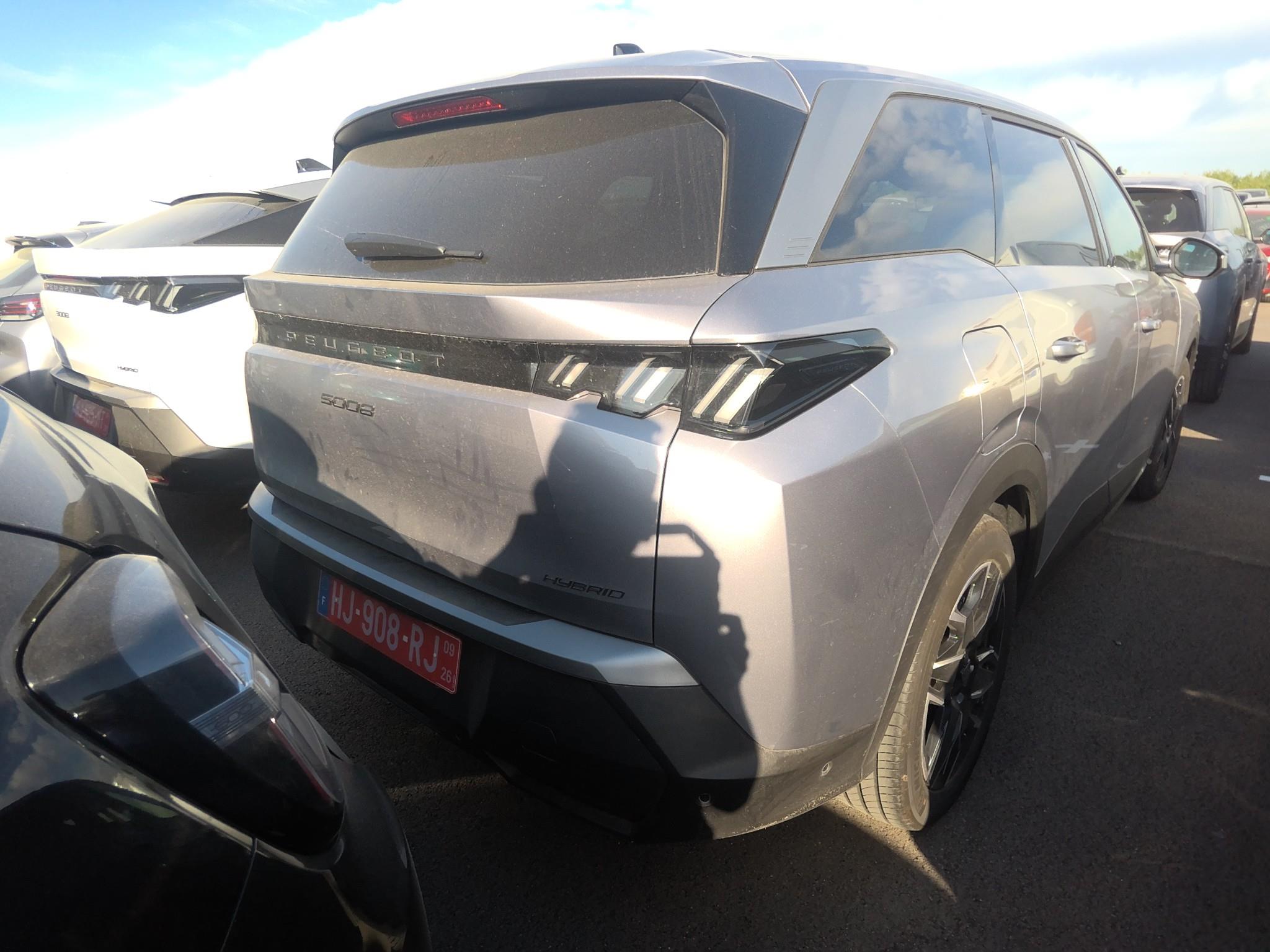 PEUGEOT 5008 Hybrid 145 ch e-DCS6 Allure 2026