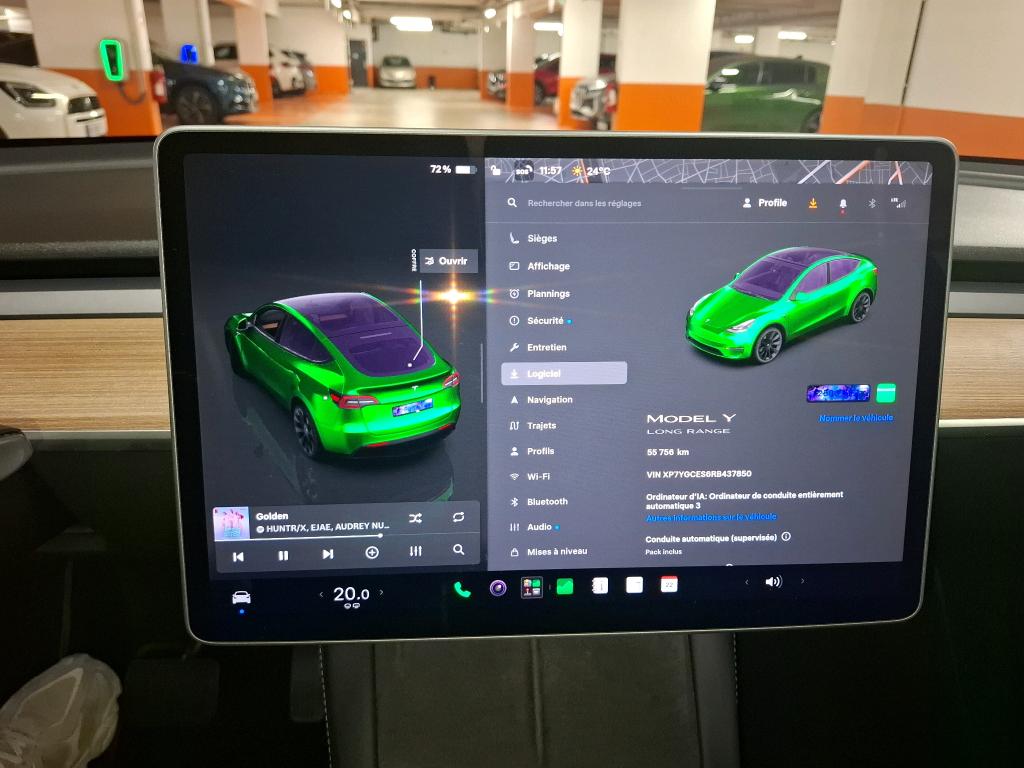 TESLA  2024