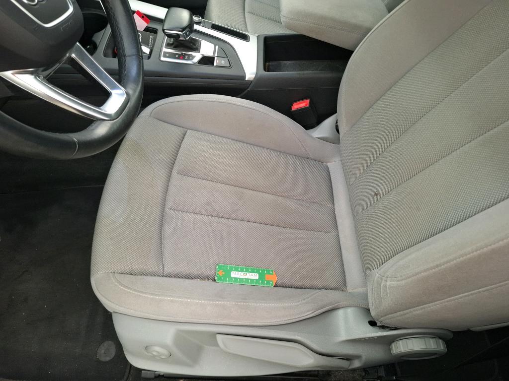 AUDI A4 AVANT 35 TFSI 150 S tronic 7 Business Line 2023