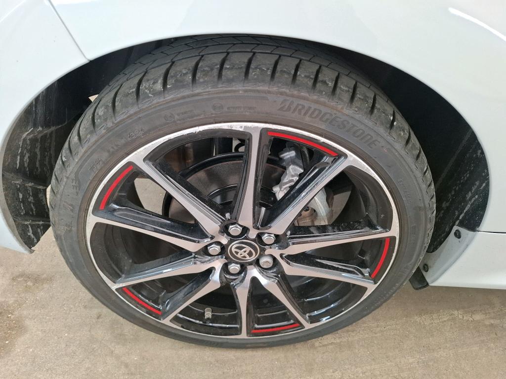TOYOTA YARIS HYBRIDE 130h GR Sport 2025