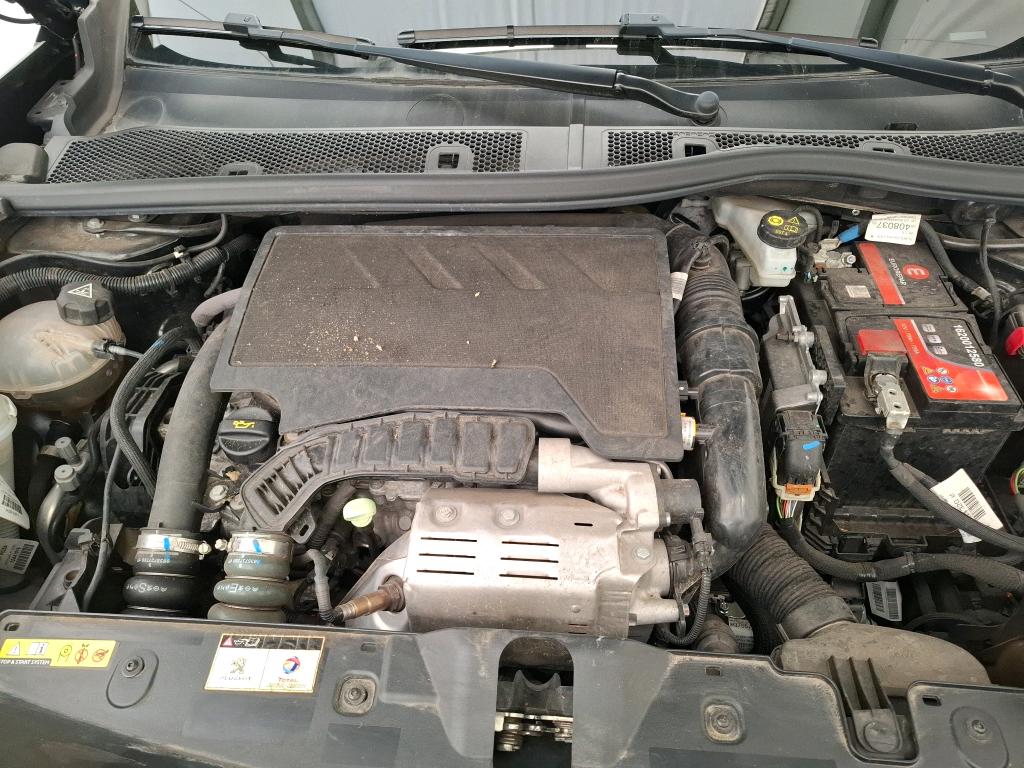 PEUGEOT 2008 BUSINESS PureTech 130 S&S EAT8 Allure 2021