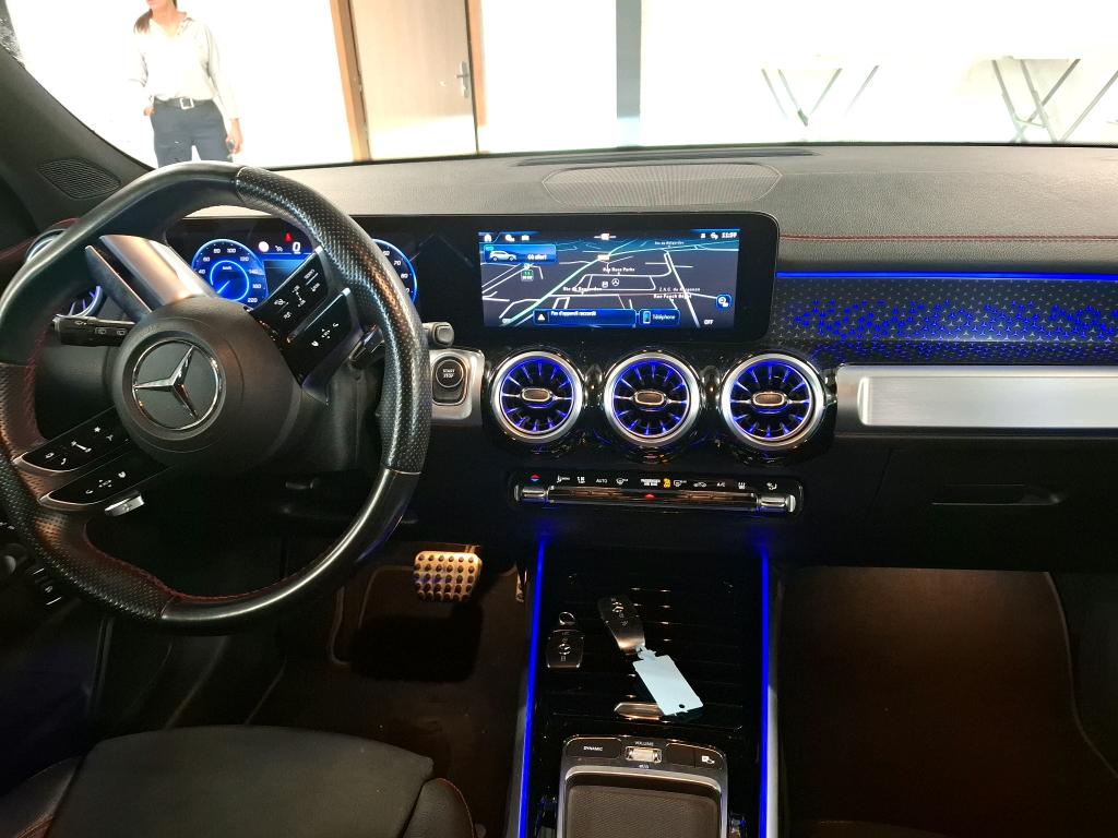 MERCEDES-BENZ EQB 250+ AMG Line 2024