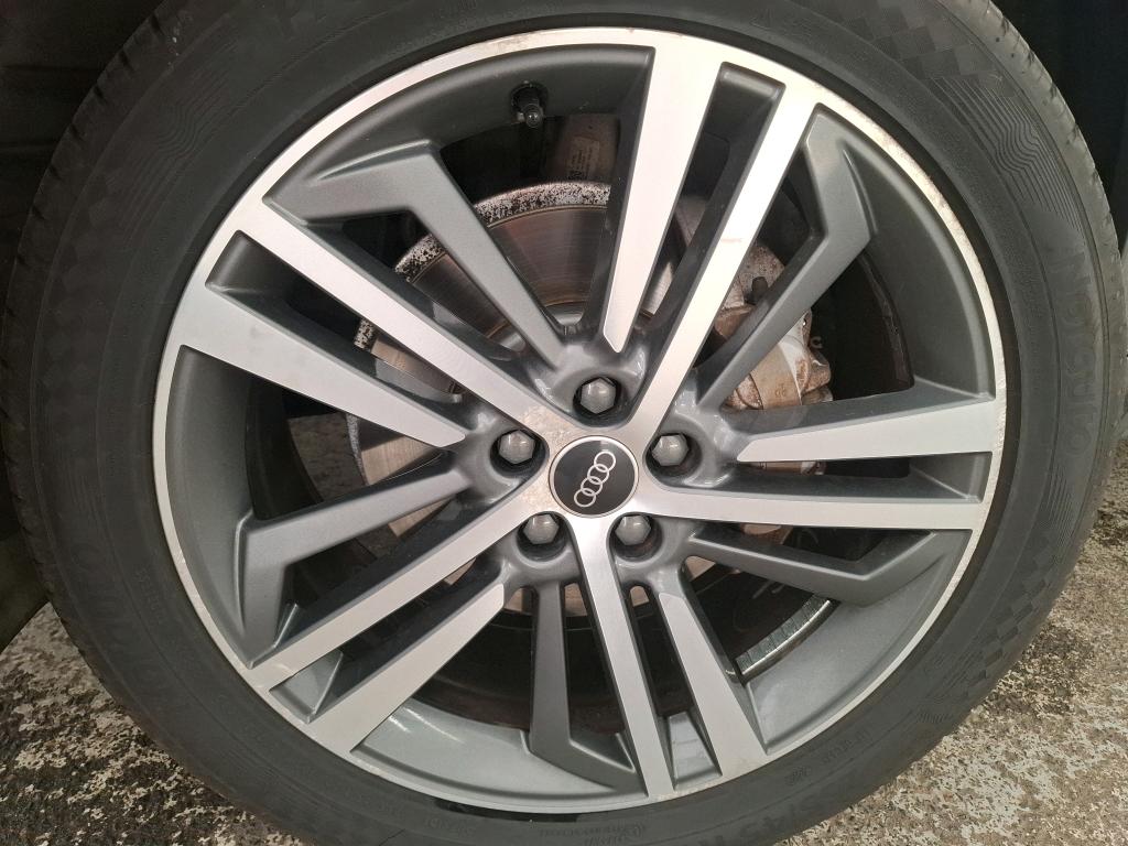 AUDI Q5 40 TDI 204 S tronic 7 Quattro line 2021