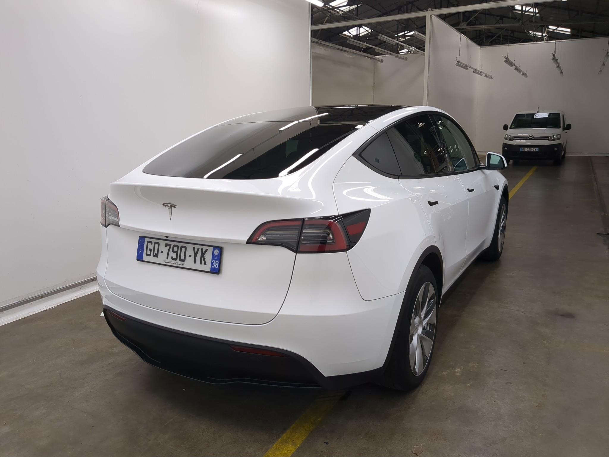 TESLA  2023