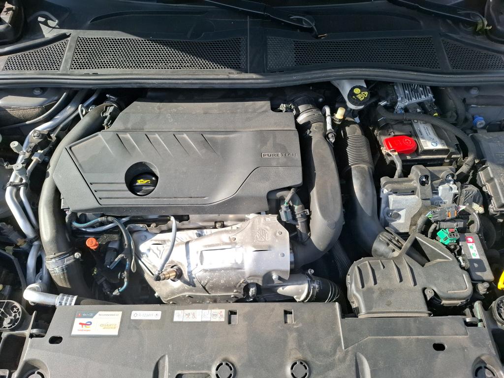PEUGEOT 408 PHEV 225 e-EAT8 GT 2024